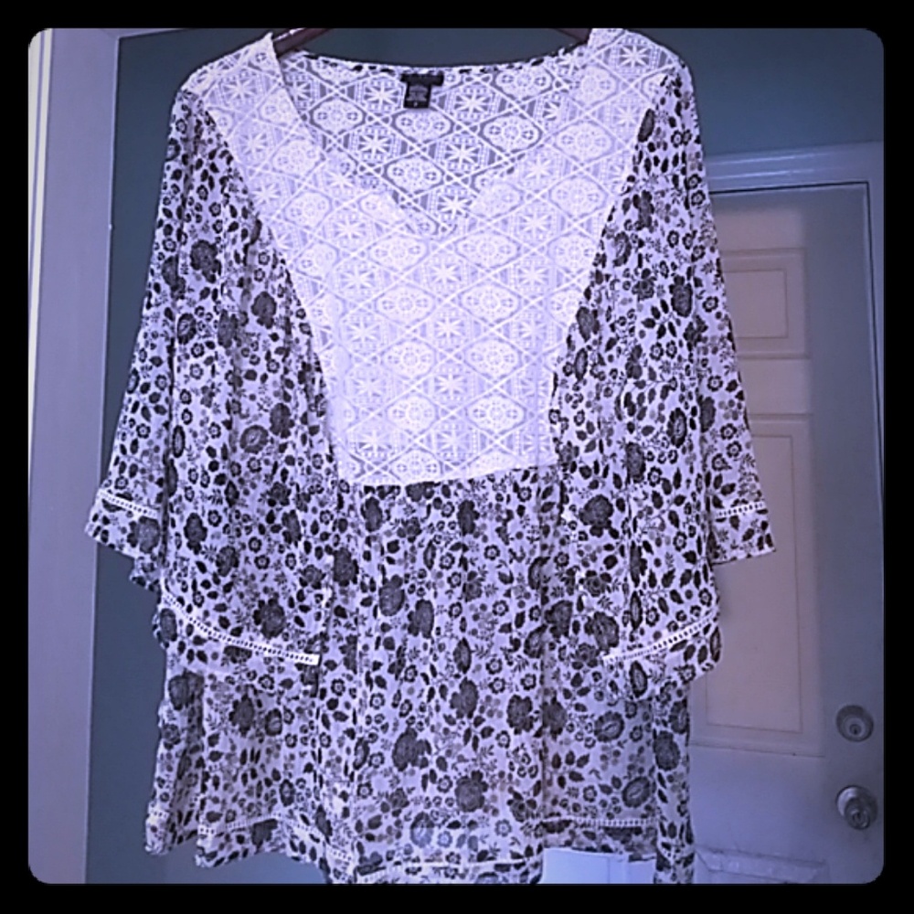 ✨NWOT! Torrid Women's Tunic✨